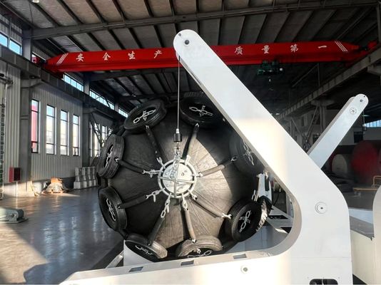 Davit Fender pneumatico scelta perfetta per un lancio veloce e liscio